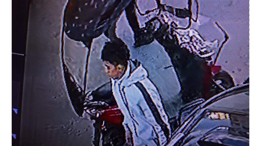 تعميم صورة شخص مجهول الهويّة أقدم على صدم سيّدة وفرّ إلى جهة مجهولة... هل من يعرف عنه شيئًا؟