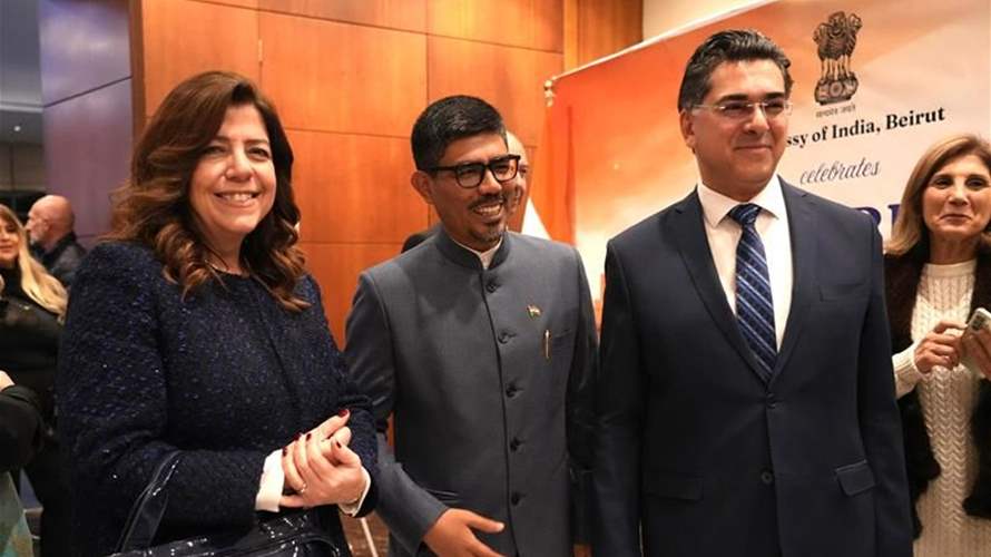 مرقص يمثل الرؤساء الثلاثة في العيد الوطني الهندي