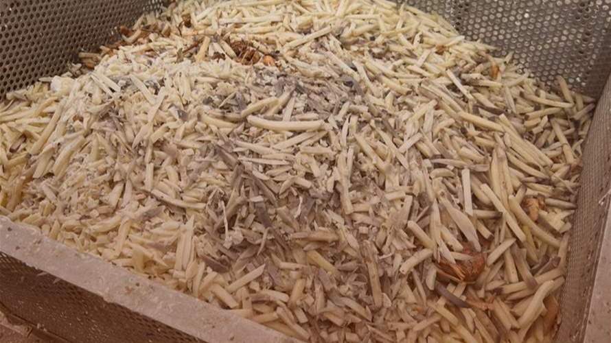 مداهمات لأمن الدولة على معامل تصنيع في البقاع: إقفال معمل شوكولا وسكاكر ووقف معمل بطاطا عن الإنتاج موقتًا