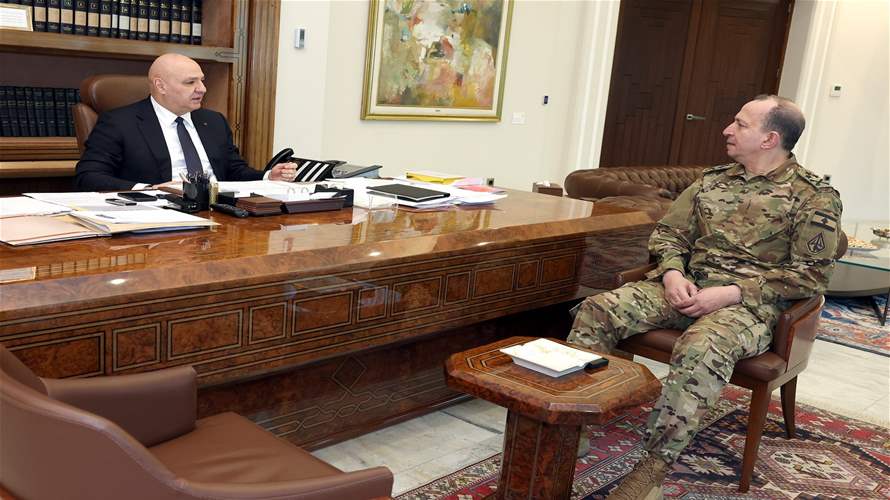 الرئيس عون إستقبل قائد الجيش... وهذا ما جرى عرضه