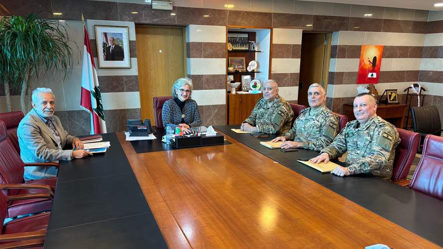 وزيرة التربية تتسلّم دعوة رسمية للمشاركة في المنتدى العالمي للتعليم 2026 وتبحث مع قيادة الجيش متابعة تعليم العسكريين