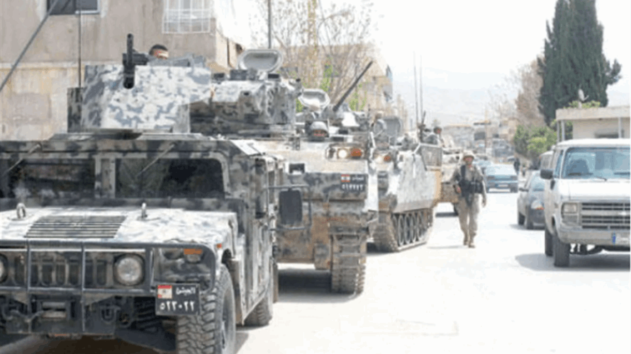  توتر بعد مداهمة الجيش لمطلوبين في بلدة القصر وتفتيش مركز لحزب الله