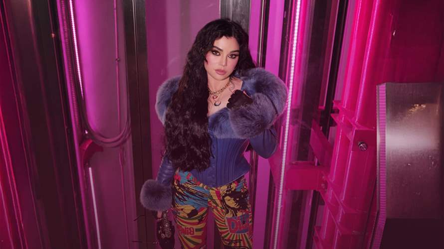 هيفاء وهبي تطرح فيديو كليب "من أوّل مرّة شفتك"… إبداع يواكب النجاح الجماهيري ويشعل السوشيال ميديا!