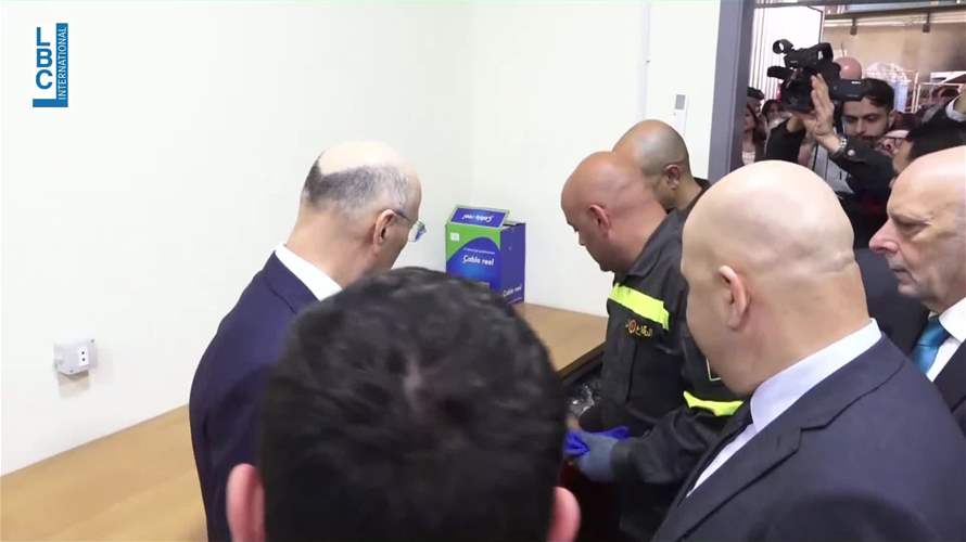 جولة للحجار في مقر الدفاع المدني في فرن الشباك