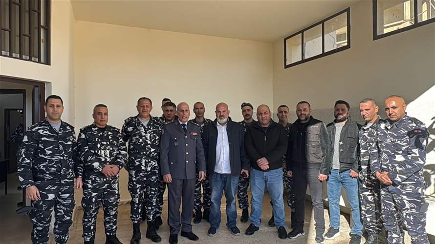 قائد الدرك تفقد مخفر ميس الجبل