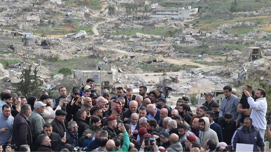 نواف سلام من كفركلا: الدولة بكل أجهزتها تقف الى جانب القرى "المنكوبة"