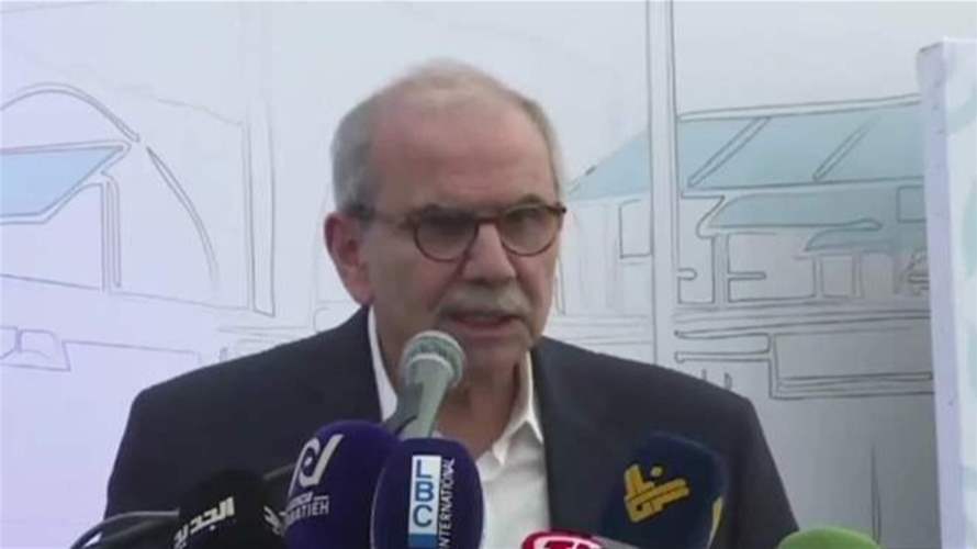 نواف سلام من النبطية: زرت سوق النبطية منذ سنة ويسعدني اليوم أن المشهد تغيّر اذ أزيلت الردميات واستعادت النبطية جزءا من عافيتها الإقتصادية واليوم نجتمع لإطلاق هذا السوق الموقت النموذجي 