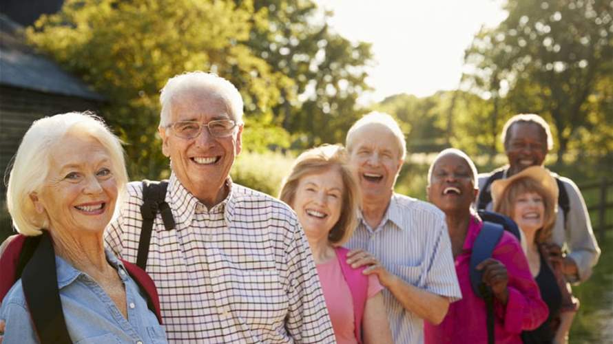 بين الوجبات الصحية وعوامل نمط الحياة... خبير يكشف سر العمر الطويل!