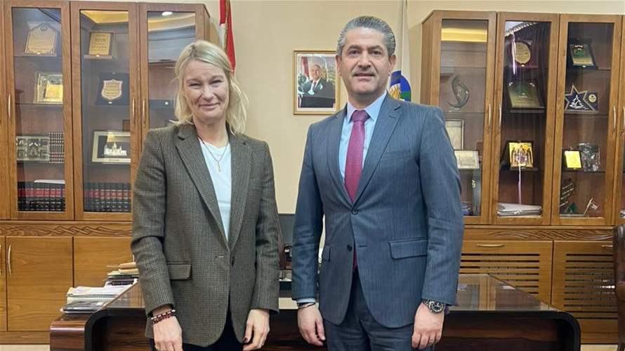 اجتماع بين محافظ البقاع وممثلة مفوضية اللاجئين عرض ملف النازحين السوريين وعودتهم إلى سوريا