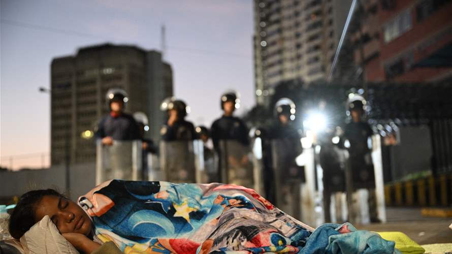 Relatives of political prisoners in Venezuela start hunger strike