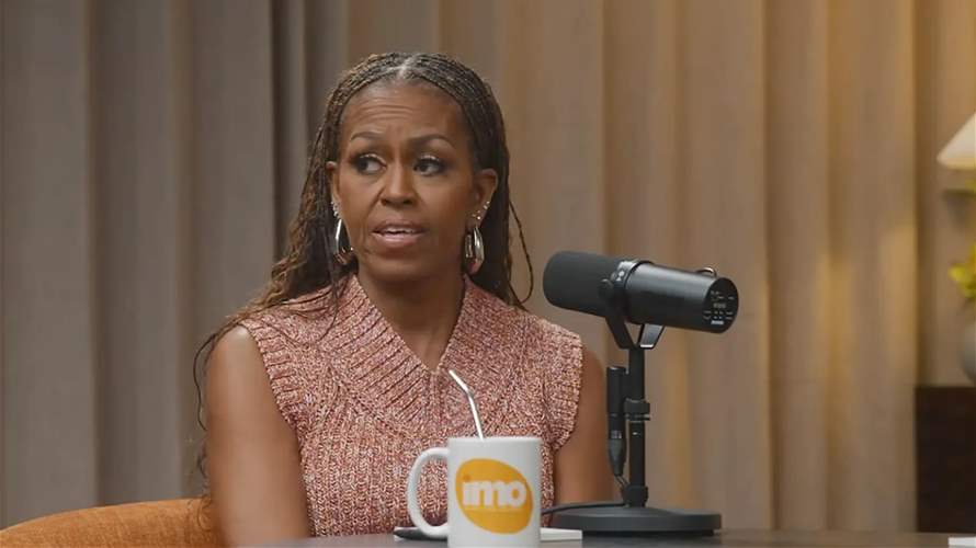 ميشيل أوباما تكشف: حصلت على 10 ثقوب في أذنها خلال جلسة واحدة