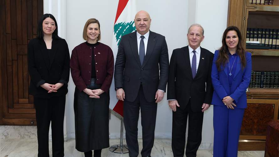 الرئيس عون أكّد للسيناتور الأميركية Elissa Slotkin من ولاية Michigan تصميم لبنان على المضي في نشر الجيش حتى الحدود الجنوبية الدولية ودعا الولايات المتحدة إلى الضغط على إسرائيل لوقف الأعمال العدائية والانسحاب من الأراضي التي تحتلّها وإعادة الأسرى