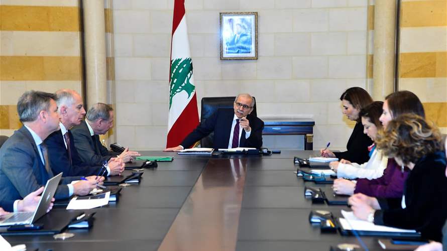 سلام بحث في مسارالإصلاحات الاقتصادية مع مبعوث الرئيس الفرنسي