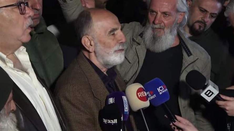 تجمعات وإقفال طرق رفضًا لزيادة الضرائب... هذه التفاصيل