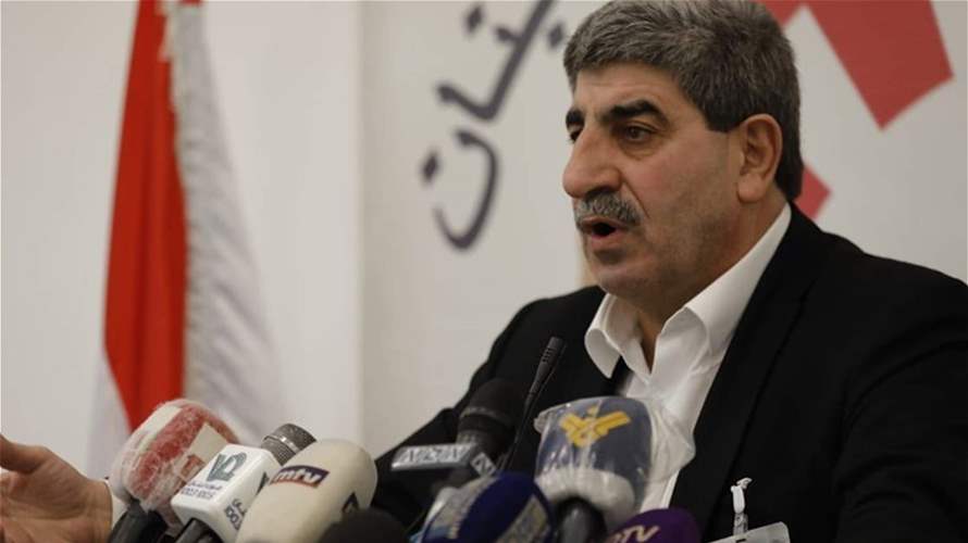 اجتماع طارىء لاتحادات النقل البري أعلن التظاهر الخميس.. طليس: لن نزيد التعرفة وأجري الاتصالات للمعالجة