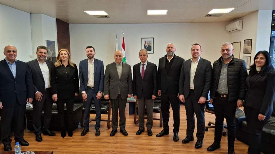 الصدي التقى الدكاش ووفدا من بلديات كسروان وأنطوانيت شاهين