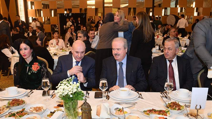 جابر للعاملين في المالية: الإيرادات تتحسّن لرفع الرواتب… والإدارة الحديثة تتطلب تعاون الجميع