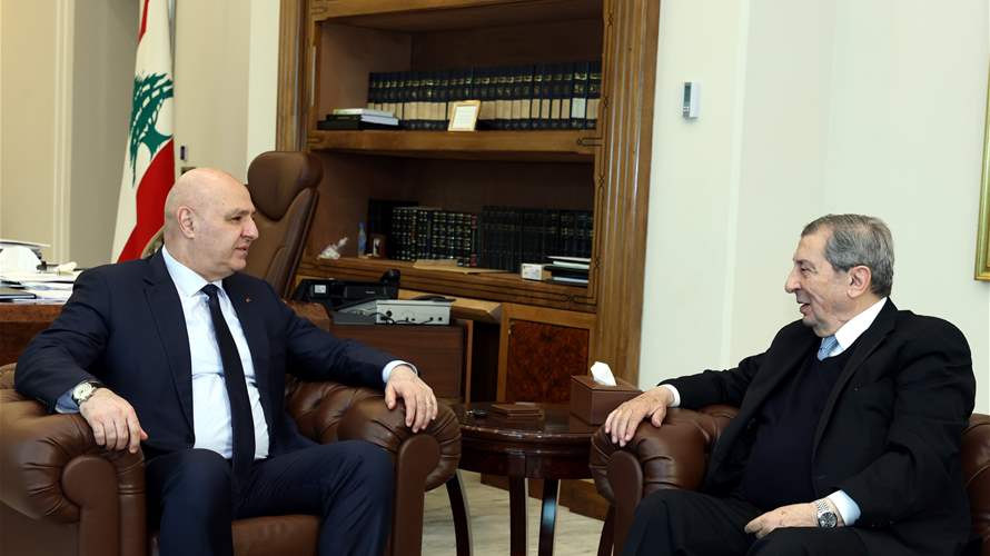 الرئيس عون التقى الفرزلي ووليم طوق وبطرس حرب وتشديد على التمسك باجراء الانتخابات النيابية في موعدها