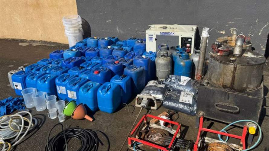 الجيش: ضبط معمل متنقّل داخل "فان" معد لتصنيع الكبتاغون في رود الهرمل وتوقيف مطلوب في منطقة صحراء الشويفات