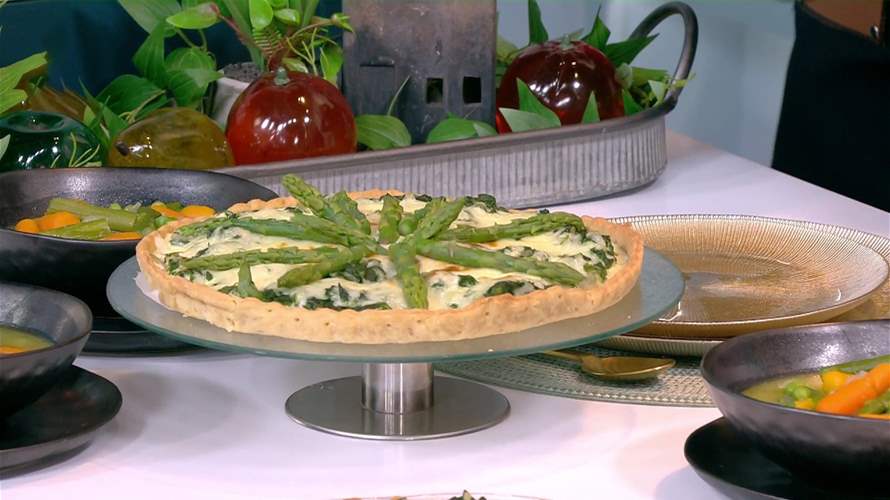 الكيش بالسبانخ والشوربة وحلوى ليالي لبنان على طريقة الشيف فادي زغيب (فيديو)