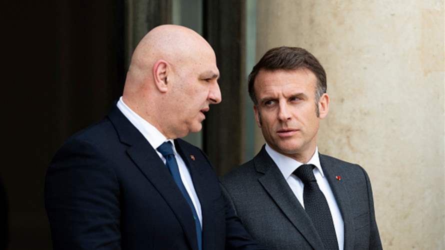 إتصال بين عون وماكرون: تأجيل مؤتمر دعم الجيش إلى نيسان... ولضرورة الحفاظ على استقرار لبنان