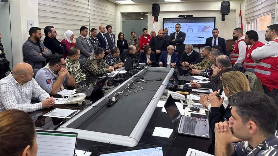 PM Salam holds meeting at South Lebanon Disaster Management Unit: Government strives to provide essential supplies for displaced people