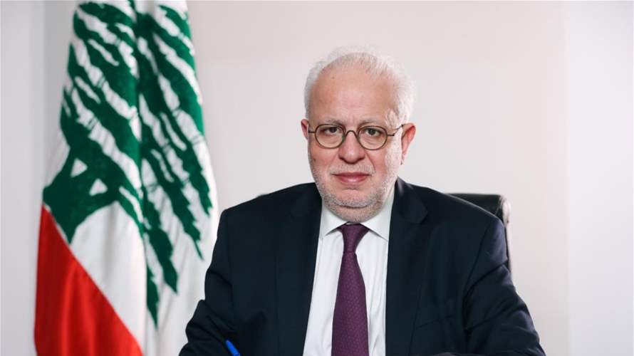 وزير العدل ينبه: ضبط أي سلاح غير مرخّص سيؤدي إلى التوقيف والمحاسبة العسكرية