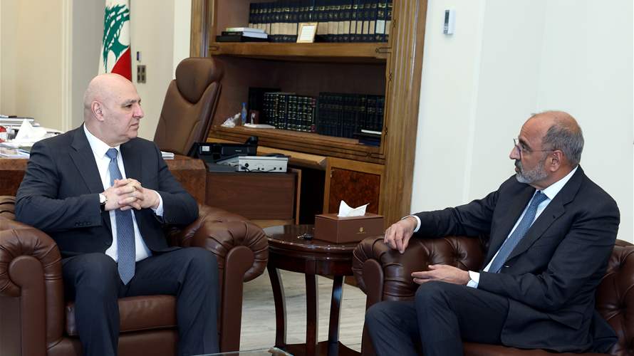 الرئيس عون عرض مع نائب المنسقة الخاصة للأمم المتحدة في لبنان ومنسق الشؤون الإنسانية عمران ريزا الأوضاع العامة في لبنان والمنطقة وانعكاسها على الوضع الإنساني عموماً وفي لبنان بشكل خاص