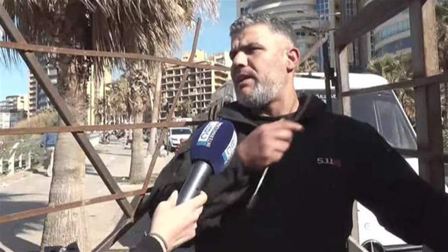 مشهد النزوح على كورنيش الرملة البيضاء…