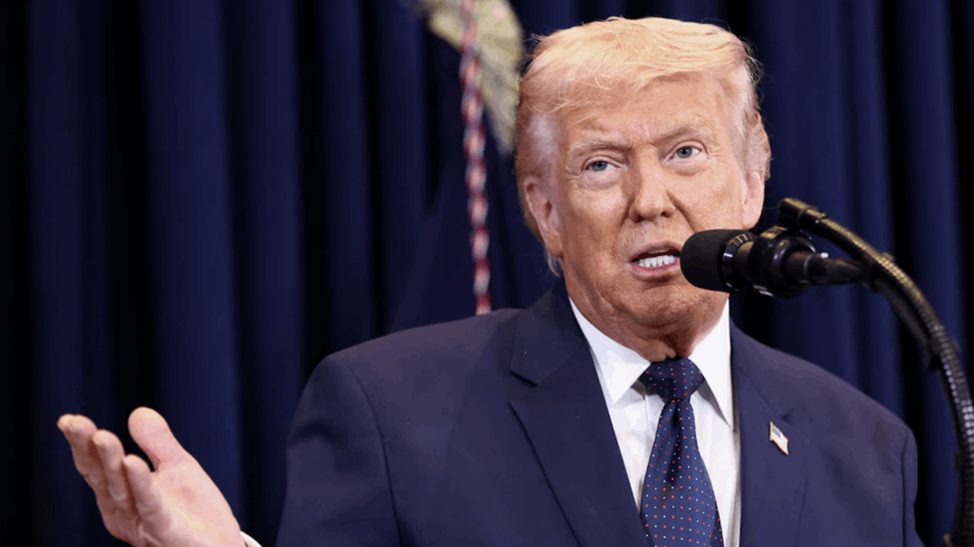 ترامب: الحق في إعادة فرض الرسوم الجمركية وأحذر الناتو ونجري محادثات مع إيران