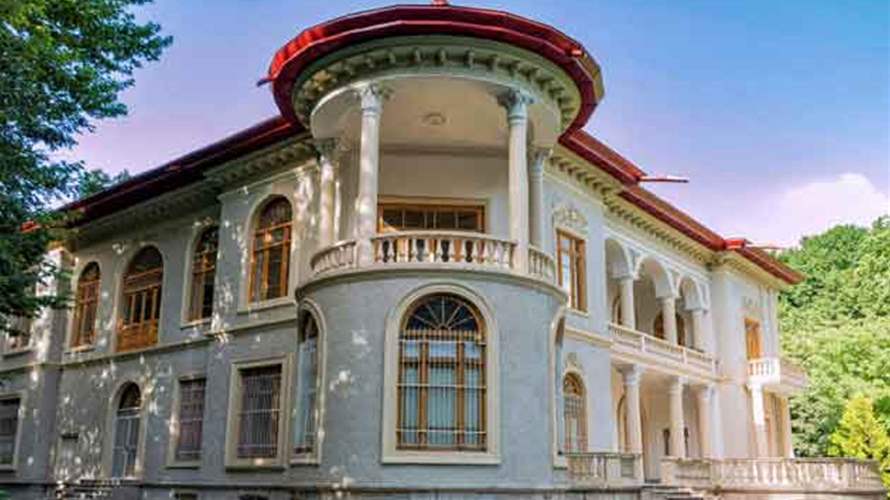 الغارات على طهران تمتدّ إلى التراث… أضرار في قصر سعد آباد