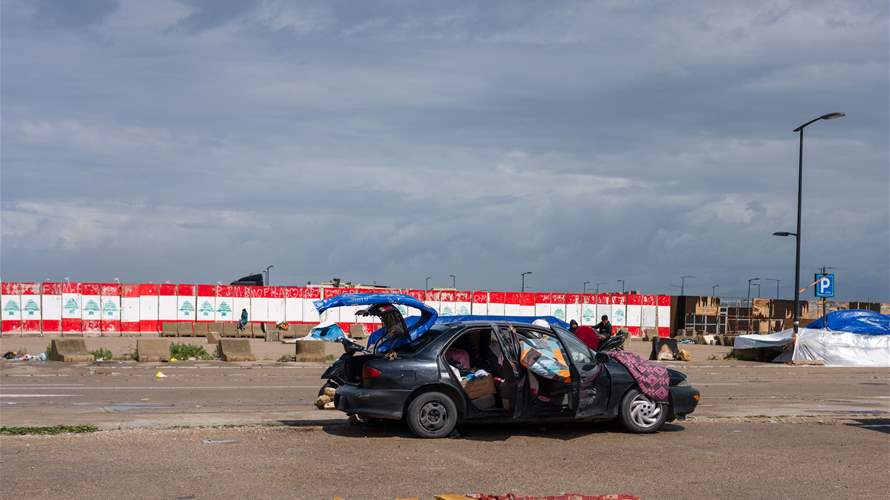 Beirut MPs oppose planned shelter center, set talks with PM Salam