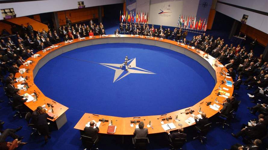 مسؤول عسكريّ في الناتو: على الحلفاء إعادة النظر في مسائل الدفاع