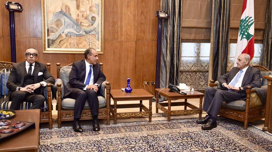 الرئيس بري تابع التطورات مع رسامني ودو وال  وزير الخارجية المصري: ندين الاعتداءات الاسرائيلية والمساس بوحدة وسلامة لبنان وسيادته