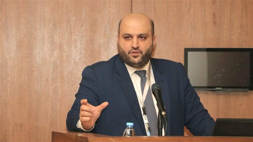 ناصر الدين عرض خطة الطوارئ الوطنية لمواجهة العدوان ولآليات تعزيز جاهزية النظام الصحي والدوائي