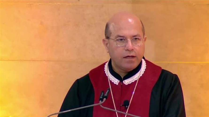 الرئيس عون شارك في رتبة سجدة الصليب ودفن المسيح في جامعة الروح القدس - الكسليك...