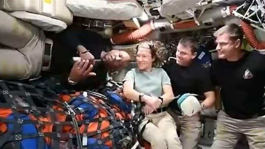 مع استعدادهم للعودة إلى الأرض... رسائل مؤثرة من طاقم مهمة "أرتميس 2" إلى عائلاتهم