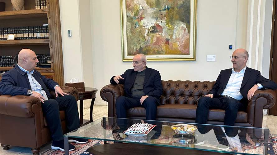 عون يبحث مع وزيري الدفاع والداخلية تعزيز الاستقرار والخطة الأمنية في بيروت