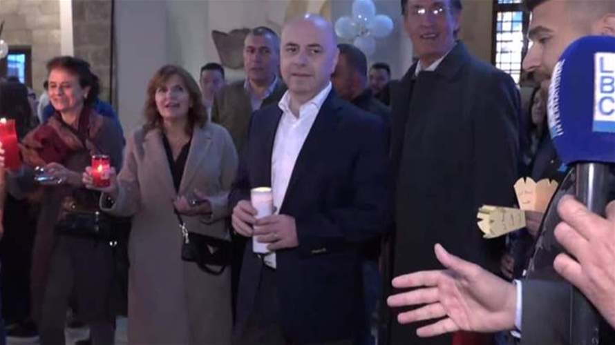 وصول النور المقدّس إلى بيروت