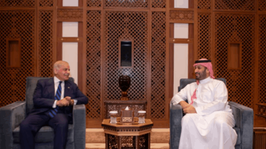 رئيس وزراء باكستان في السعودية... ولقاء مع بن سلمان
