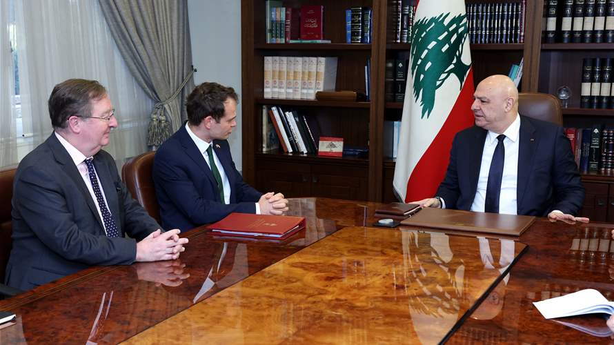 الرئيس عون: وقف اطلاق النار الذي يطالب به لبنان مع إسرائيل سيكون المدخل الطبيعي للمفاوضات المباشرة بين البلدين