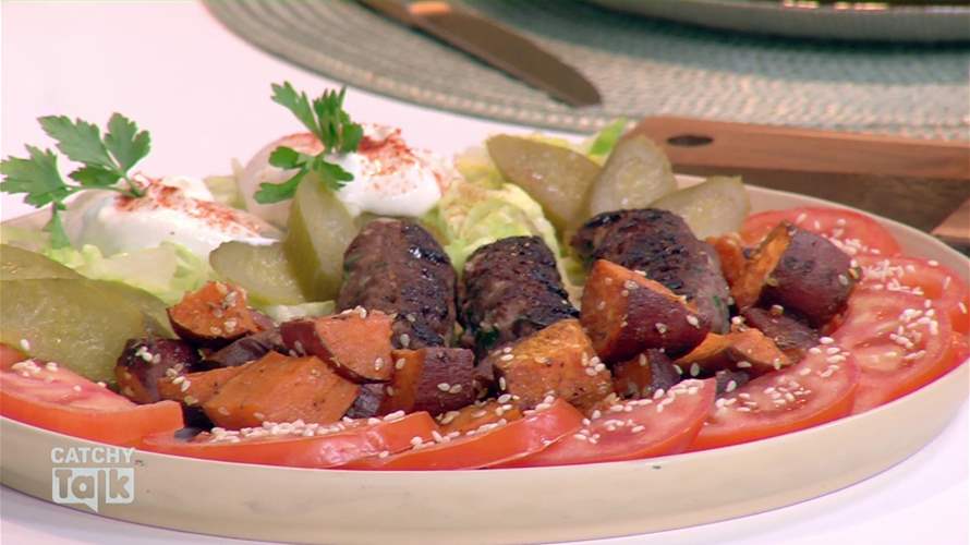 الكفتة المكسيكية والحمص مع الأفوكادو... طبقان مميزان على طريقة الشيف فادي زغيب (فيديو)