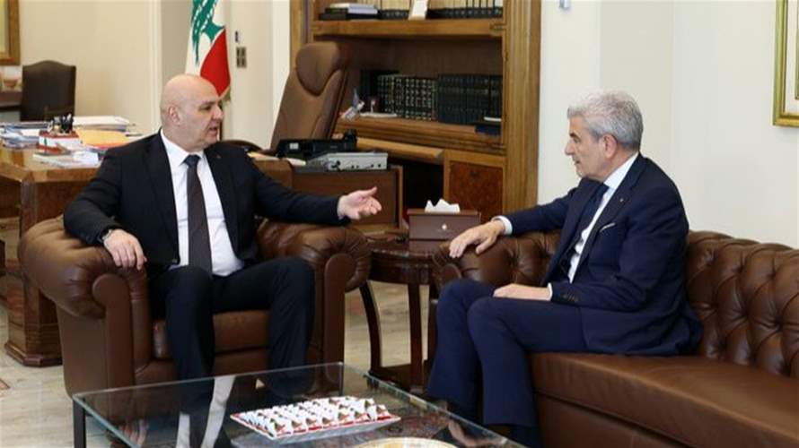 الرئيس عون استقبل وزير الصناعة داعمًا مبادرته لإنقاذ لبنان