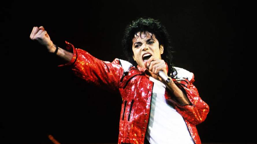 تزامناً مع عرض فيلمه الجديد... 50 قطعة نادرة من مقتنيات مايكل جاكسون في مزاد علني!