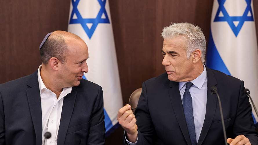 Two former Israel PMs unite to challenge Netanyahu in elections
