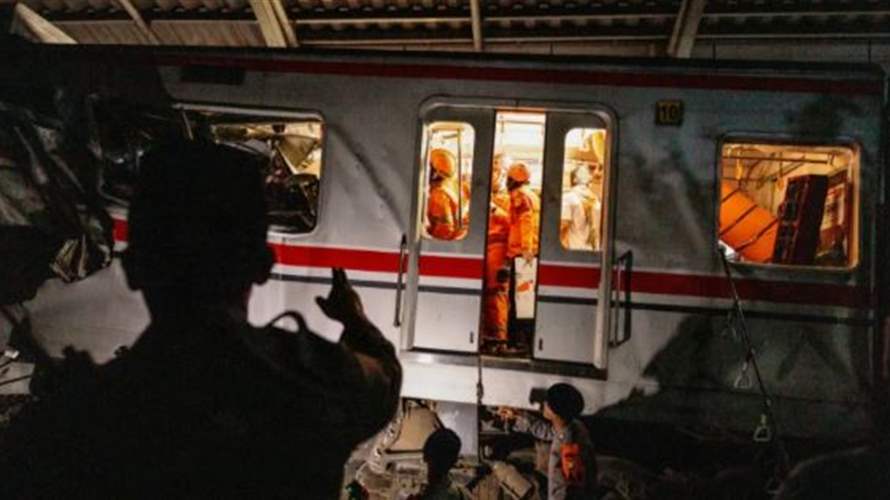 ارتفاع عدد قتلى تصادم قطارين في إندونيسيا إلى 14 