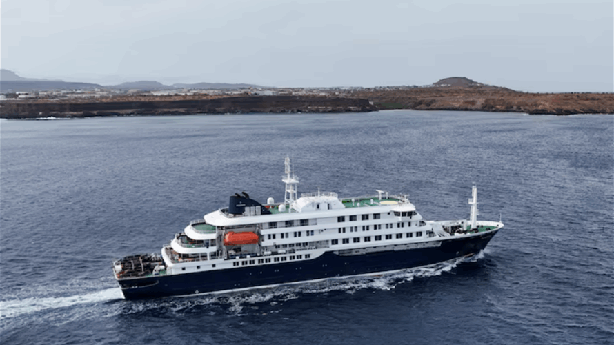 Countries scramble to track passengers of virus-hit cruise ship