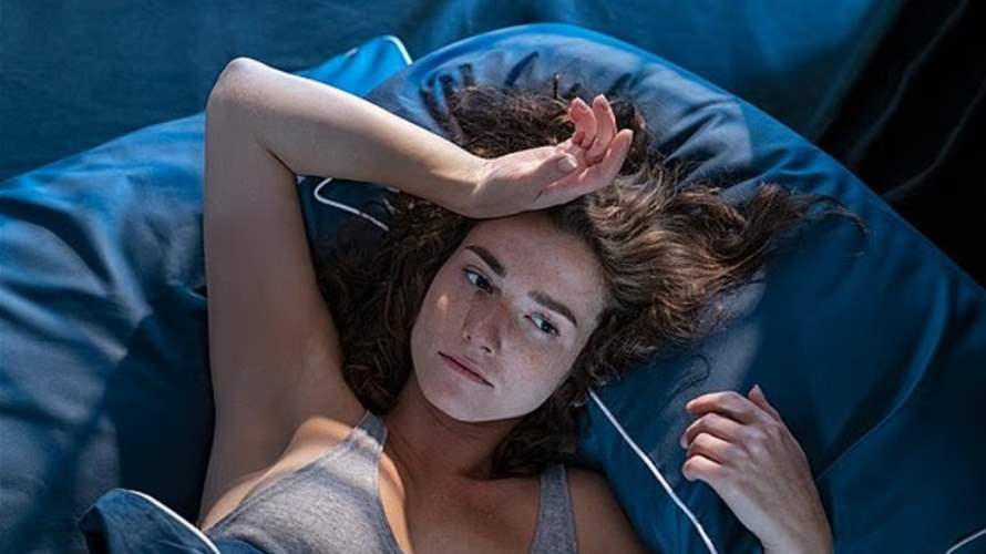 ليلة بلا نوم قد تدمّر دماغك… دراسة صادمة تربط السهر بأعراض تشبه الألزهايمر