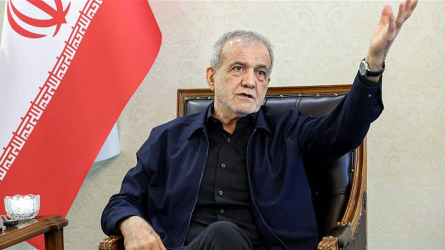 بيزشكيان يقول إنه التقى مجتبى خامنئي