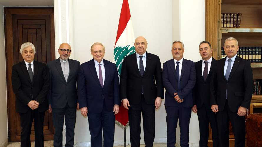 البستاني ووفد من لجنة إدارة مستشفى دير القمر الحكومي يزورون الرئيس عون لشكره على دعم إنشاء المستشفى وتجهيزه